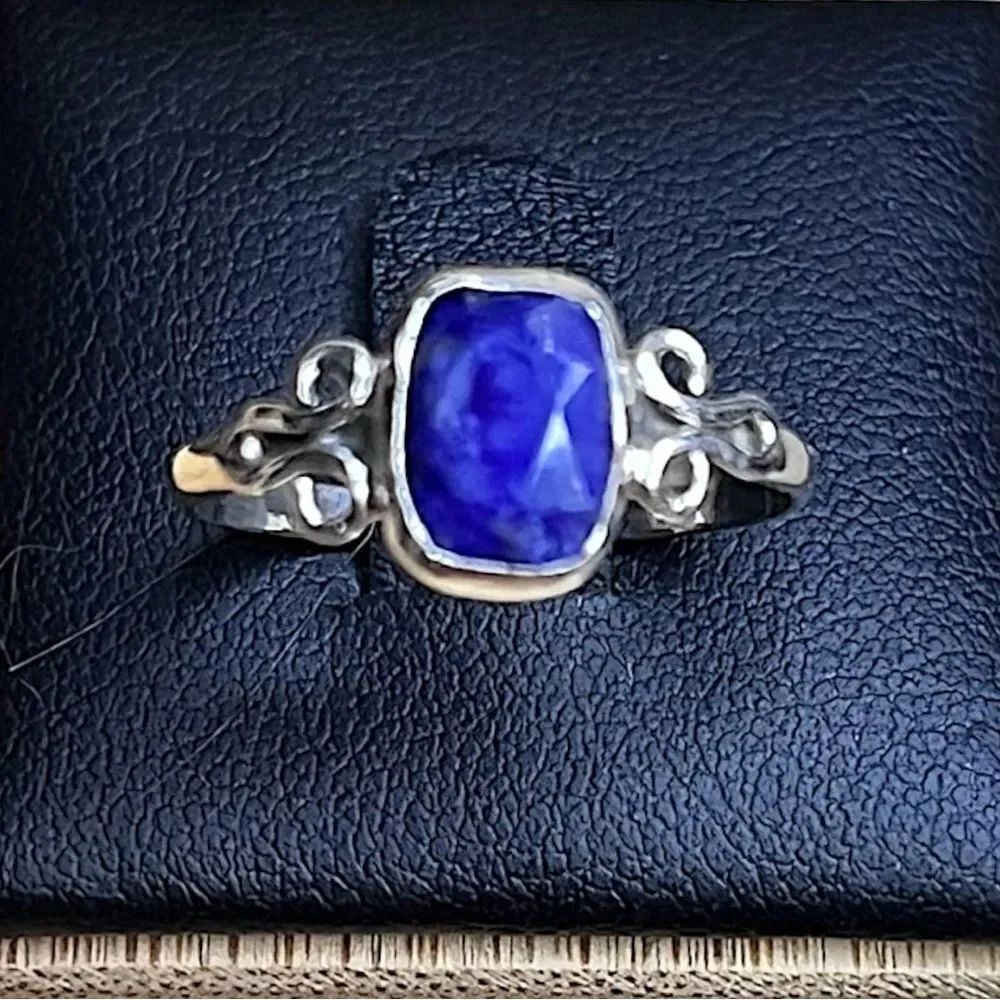 Elegant Artisan Sterling Silver Genuine Faceted Iolite Ring Size 7.5